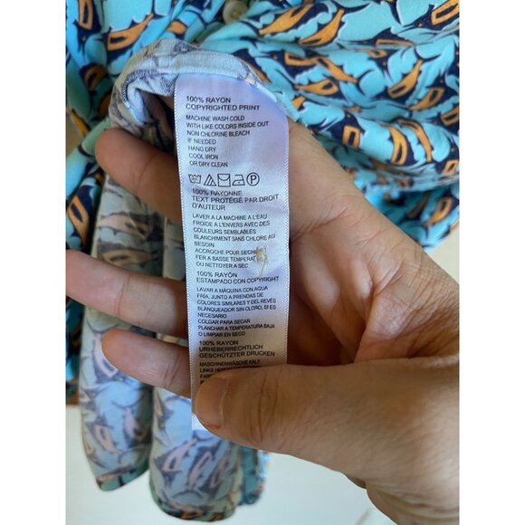 Tommy Bahama Size XL Blue Orange All Over Print Swordfish Button Up Casual Colla - Picture 5 of 8